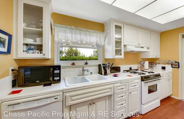 12040 Callado Road Gallery 2
