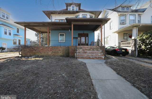 1112 COLLINGS AVENUE photos photos