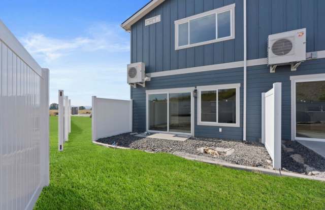 3570 Blaze Loop - 3570 Blaze Loop, Post Falls, ID 83854