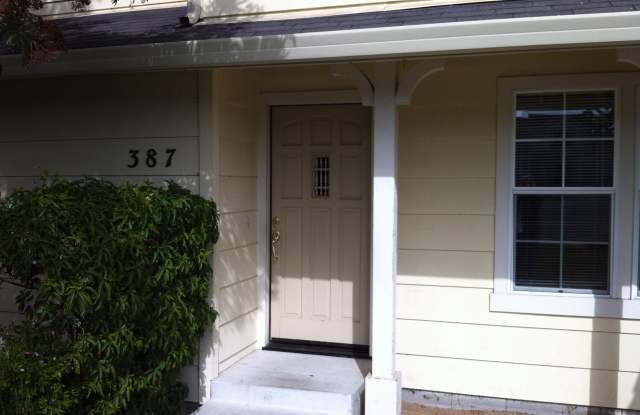 387 Redwood Heights photos photos