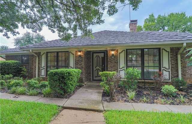 4608 Wooded Acres Drive Gallery 4
