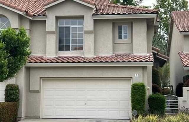 9 Nutcracker Lane photos photos