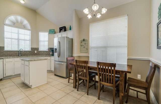 18108 Justice Lane Gallery 4