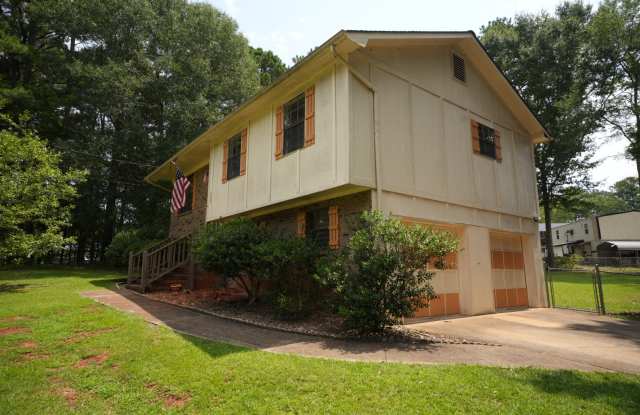 922 Henry Court, Jacksonville, Alabama 36265 Gallery 3