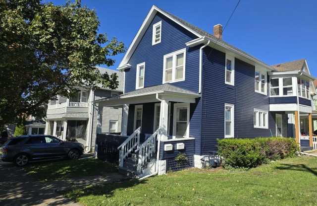 326 Superior Street - 326 Superior Street, Aurora, IL 60505