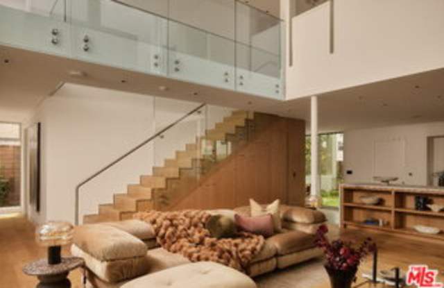 2801 Sanborn Avenue Gallery 4