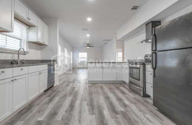 112 Hermine Blvd - 112 West Hermine Boulevard, San Antonio, TX 78212