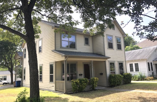 5315 Duval Street - A Gallery 3