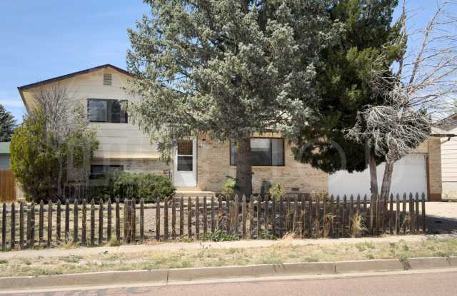 3 Bedroom in Rustic Hills photos photos