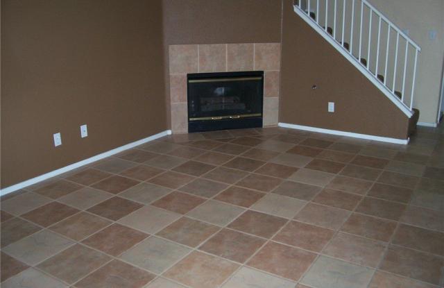 2204 SILVER PINE Drive Gallery 2