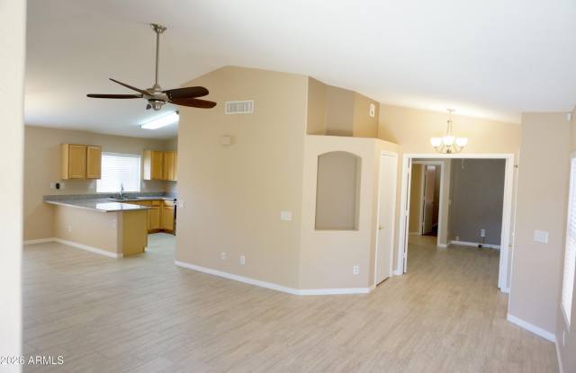 3033 E HONONEGH Drive Gallery 2
