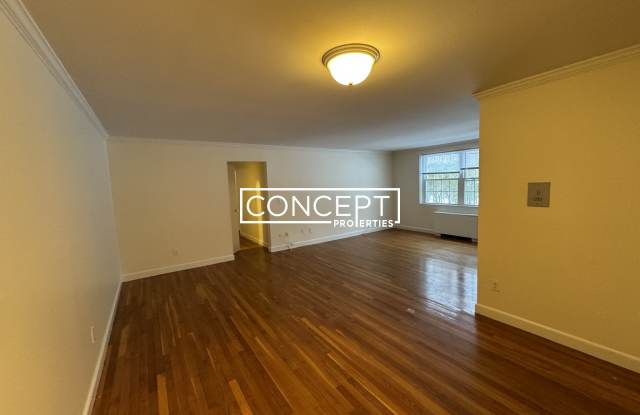 17 Captain Parker Arms photos photos