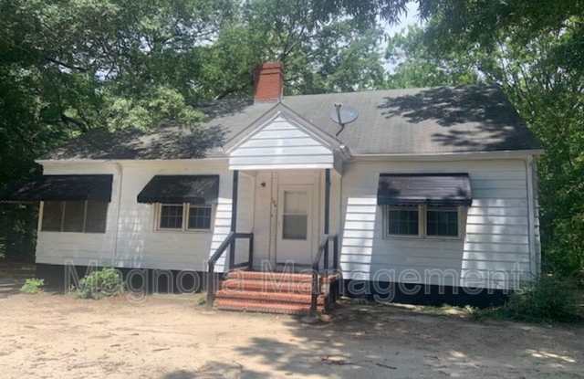 106 Snipes St. - 106 Snipes Street, Norlina, NC 27563