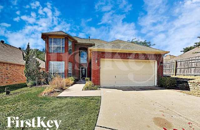 7885 Parkmount Court - 7885 Parkmount Court, Fort Worth, TX 76137
