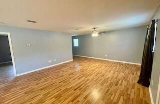 5418 TEAKWOOD LN Gallery 2