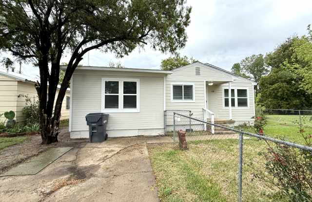 1618 Tower Drive Gallery 1