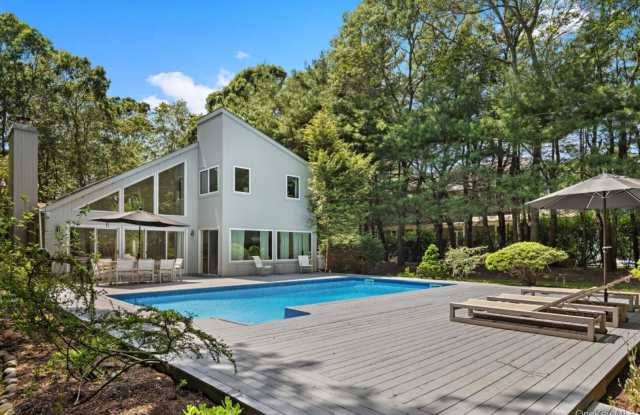 24 Quogue Riverhead Road photos photos