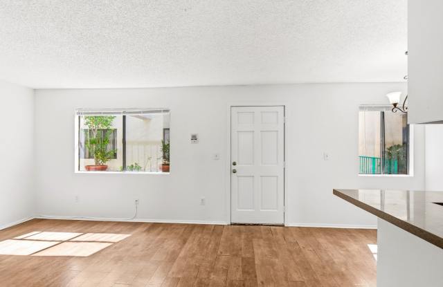 Harvard, Glendale Residences Gallery 3