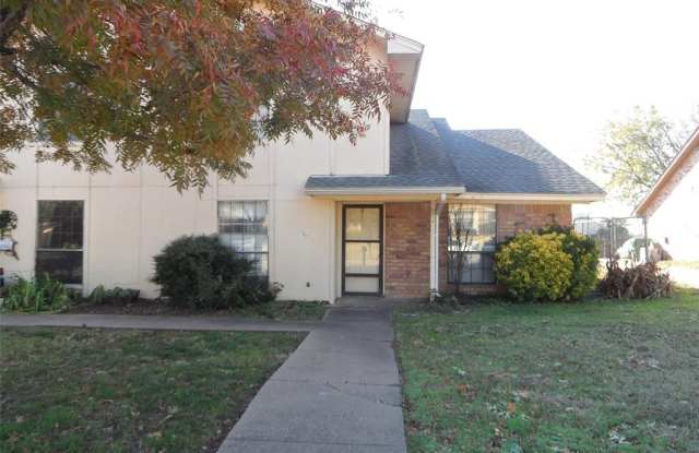 1207 Fairhaven Drive - 1207 Fairhaven Drive, Mansfield, TX 76063