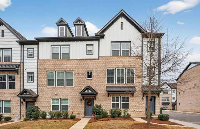 Charming 3BR Townhome in Charlotte (Cotswold Area) photos photos