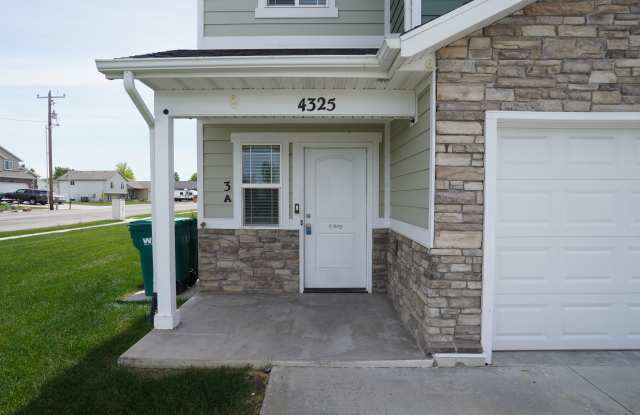 4325 W 5775 S Unit 3A - 4325 5775 South, Hooper, UT 84315