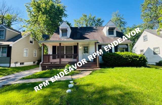 4 Bed | 2 Bath | Pet Friendly | Spacious ,Fenced in Yard! photos photos