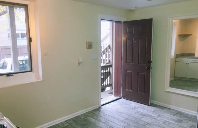 1310 Corona St Unit 1 Gallery 2