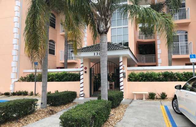 3BR/2BA/1CG Seasonal Rental in Courtyards of Gondola Park Gallery 3