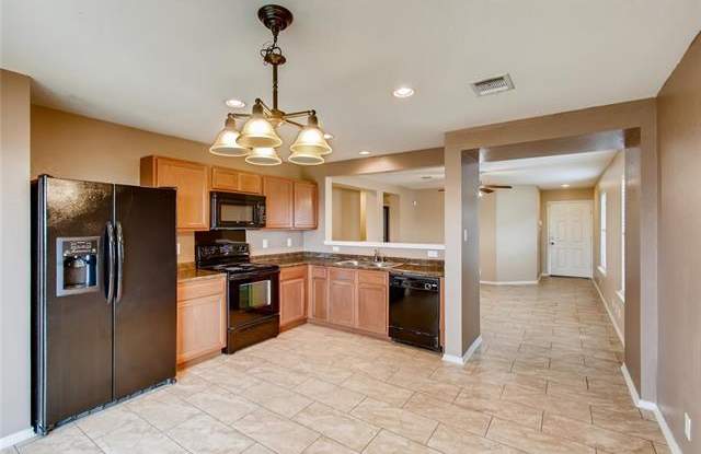 340 Tower DR Gallery 4