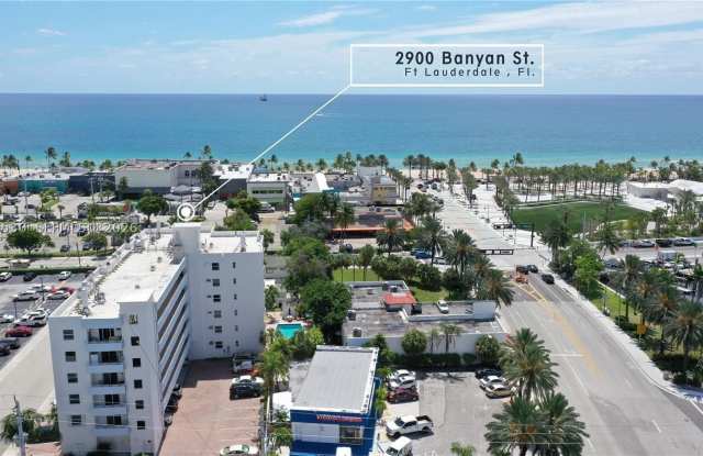2900 Banyan St Gallery 3