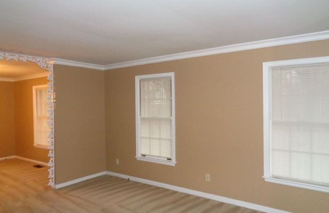 2826 Arrowood Dr Gallery 3