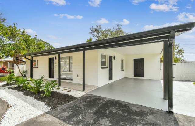 4461 SHORE ACRES Boulevard NE Gallery 3