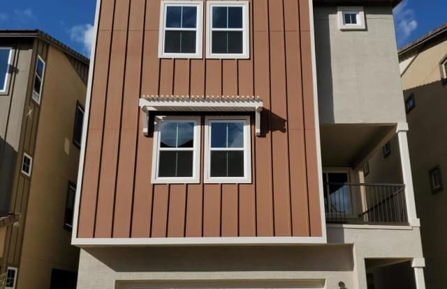 744 W FLINTLOCK Way Gallery 1