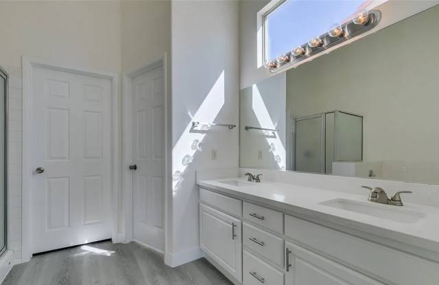 625 Heartland Point Ave photos photos