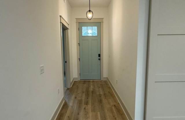4640 Delwood Park Boulevard Gallery 2