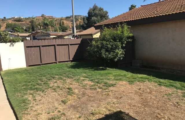 2758 Diaz Glen Gallery 3