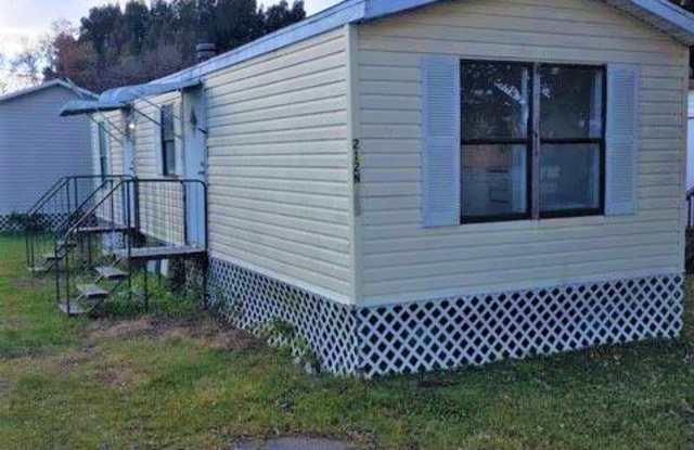 221 21ST ST SE - 221 21st Street Southeast, Ruskin, FL 33570