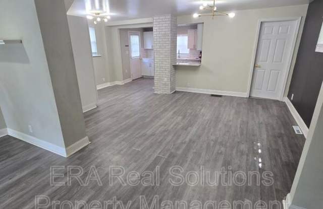 130 Columbian Ave photos photos