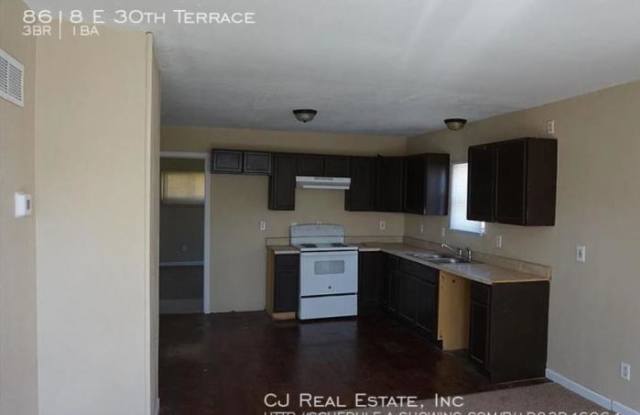 8618 E 30th Terrace Gallery 2