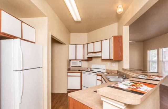 3039 SE Military Dr Gallery 2