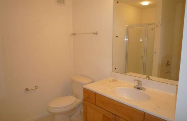 1317 Fernwood Court Gallery 3