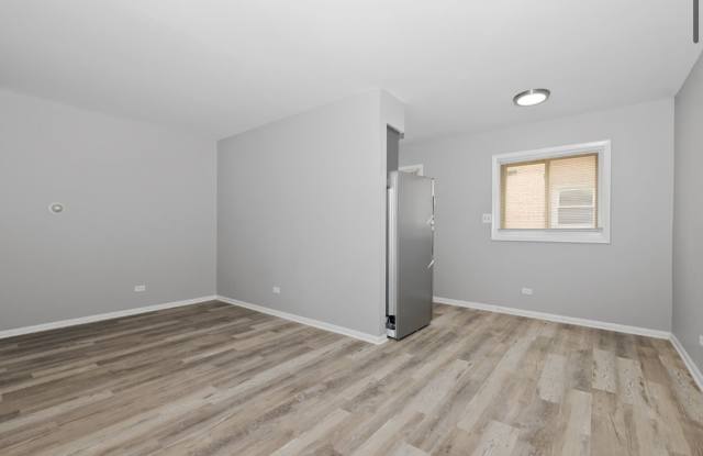 7812 S Troy St photos photos