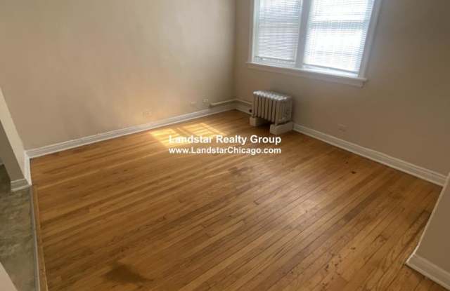 6912 North Ravenswood Gallery 1