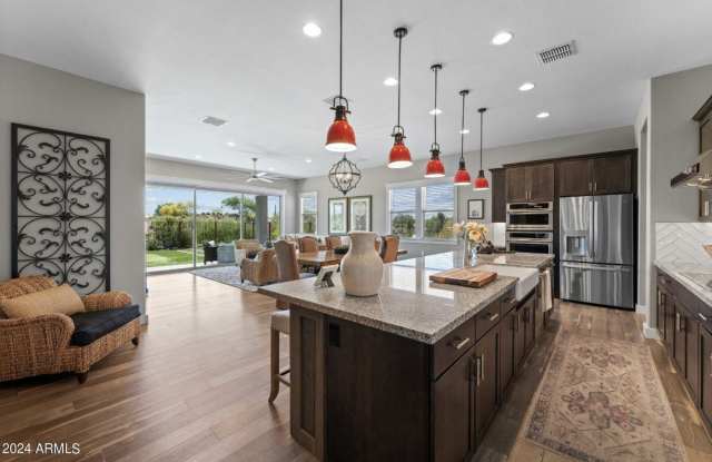 4295 Sawbuck Way Gallery 2