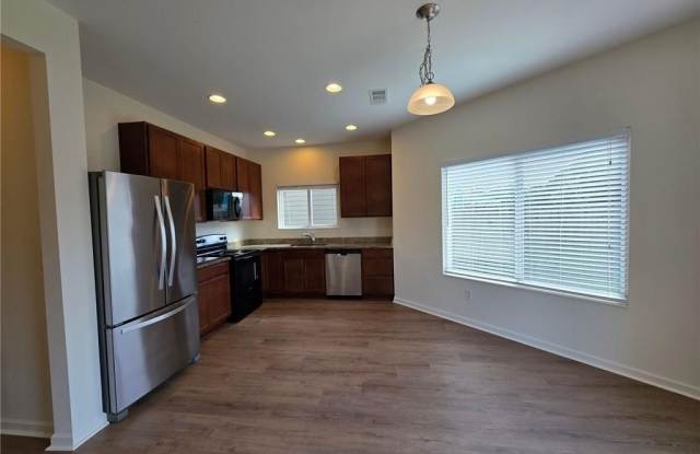 1490 Avalon Creek Road Gallery 2