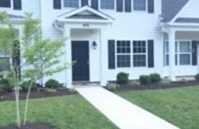 2076 Forest Circle photos photos