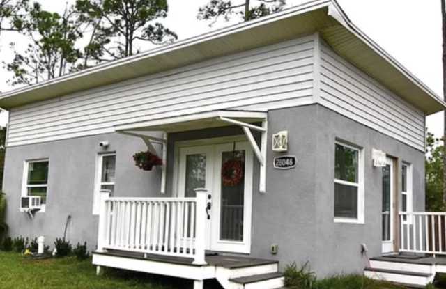 28048 Crestwood Dr - 28048 Crestwood Drive, Charlotte County, FL 33955