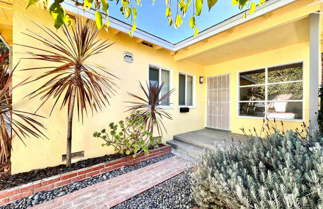 Charming Manhattan Beach Home with Spacious Yard – Prime Location! photos photos