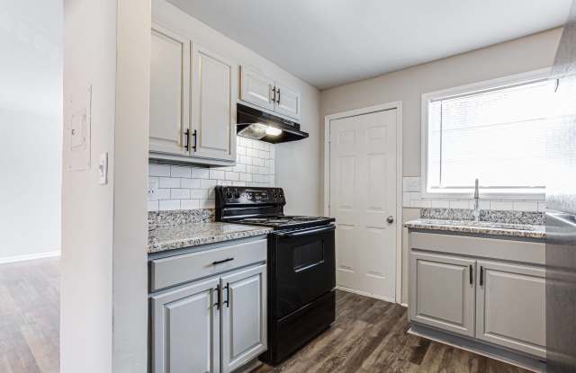 1295 West Gallery 3