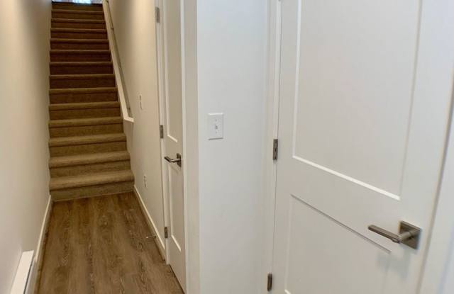 1465 158th Ct NE Gallery 4